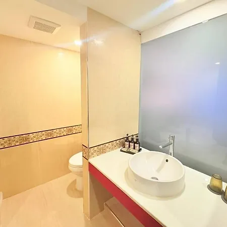I Residence Hotel Silom Bangkok Exterior photo
